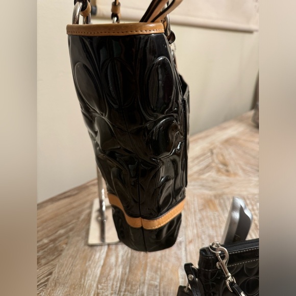 - Coach Patent leather shoulder purse with wristlet bundle! - Picture 8 of 16